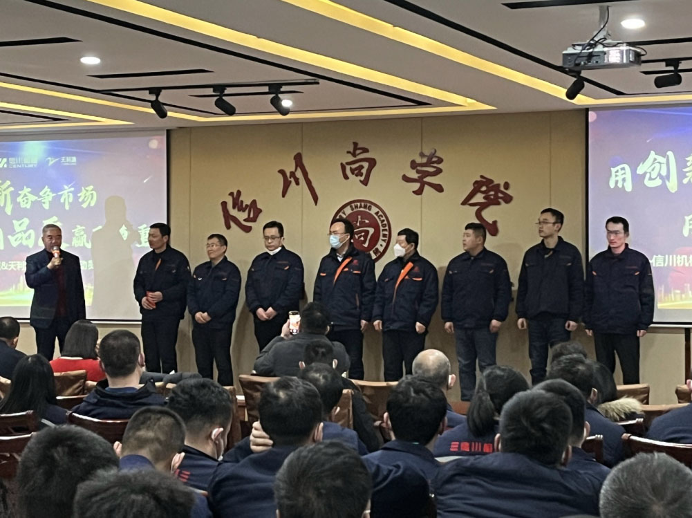 640 (1)7年度突出貢獻.jpg 640 (1)7年度突出貢獻.jpg